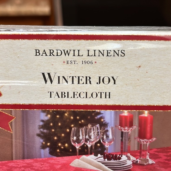 NWT Red Bardwil Linens Winter Joy Poinsettia Holiday Tablecloth.  60 X 102. - Picture 2 of 9